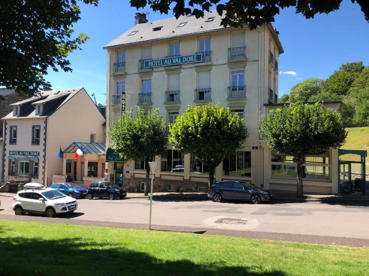 Hotel Au Val Dore La Bourboule Exteriör bild