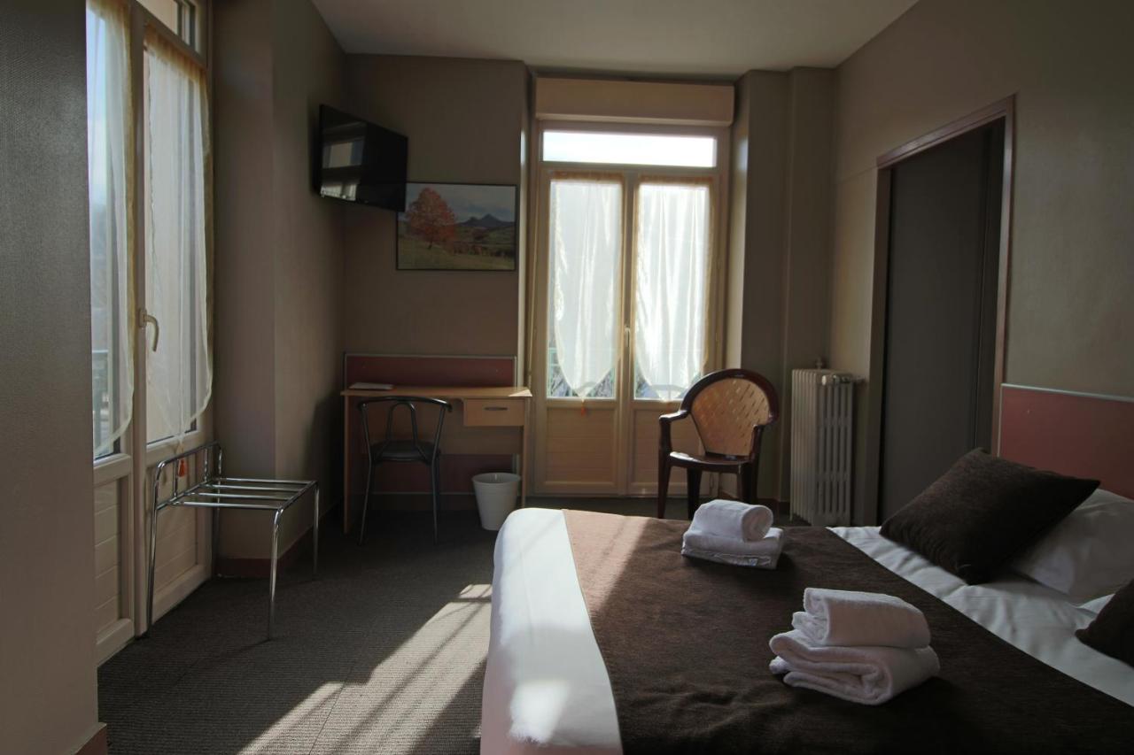 Hotel Au Val Dore La Bourboule Exteriör bild